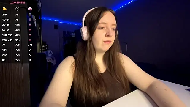 LauretteRagar online show from October 21, 6:18 pm