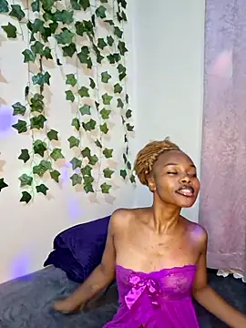 FionaKeith10103 online show from May 29, 10:49 pm