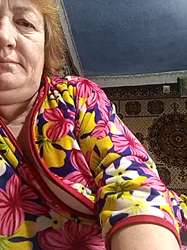 Snapshot of NikaLove49011 chatting on October 7, 8:48 am NikaLove49011 online show from October 7, 8:48 am