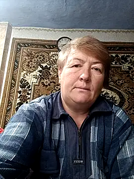 Snapshot of NikaLove49011 chatting on November 14, 9:02 am NikaLove49011 online show from November 14, 9:02 am