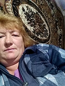 Snapshot of NikaLove49011 chatting on October 18, 5:37 pm NikaLove49011 online show from October 18, 5:37 pm