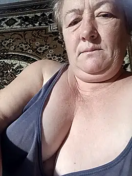 Snapshot of NikaLove49011 chatting on November 19, 6:02 am NikaLove49011 online show from November 19, 6:02 am