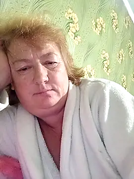 Snapshot of NikaLove49011 chatting on October 19, 8:22 pm NikaLove49011 online show from October 19, 8:22 pm