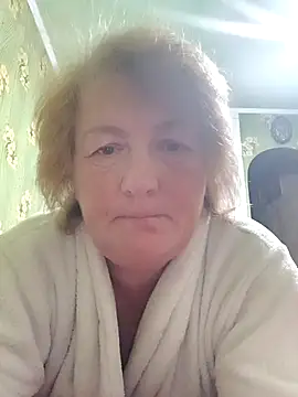 Snapshot of NikaLove49011 chatting on October 25, 6:41 pm NikaLove49011 online show from October 25, 6:41 pm