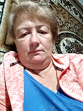 Snapshot of NikaLove49011 chatting on November 5, 5:27 pm NikaLove49011 online show from November 5, 5:27 pm