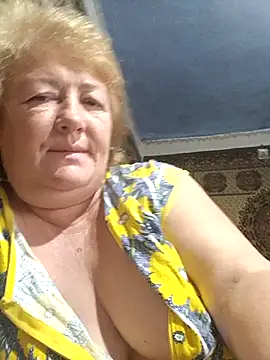 Snapshot of NikaLove49011 chatting on October 6, 5:41 am NikaLove49011 online show from October 6, 5:41 am
