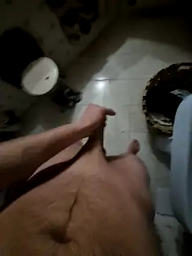 Snapshot of pollita_dura_ chatting on February 18, 11:12 pm pollita dura online show from February 18, 11:12 pm