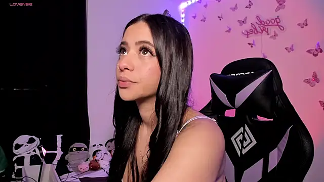 Snapshot of tiffany_sofia_1 chatting on June 16, 8:09 pm tiffany sofia 1 online show from June 16, 8:09 pm