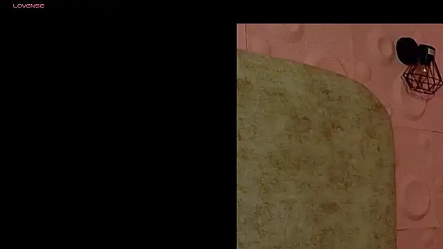 Vanessa 7  online show from October 27, 9:05 pm