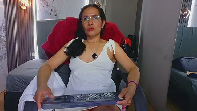 Vanessa 7  online show from March 6, 12:05 am