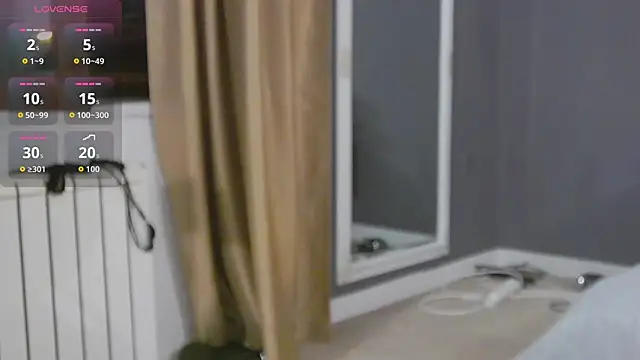 Leah Brooks online show from December 5, 4:55 am