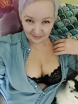 Snapshot of ForgeMeNot51 chatting on February 24, 5:41 am ForgeMeNot51 online show from February 24, 5:41 am