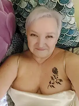 Snapshot of ForgeMeNot51 chatting on February 28, 6:13 am ForgeMeNot51 online show from February 28, 6:13 am