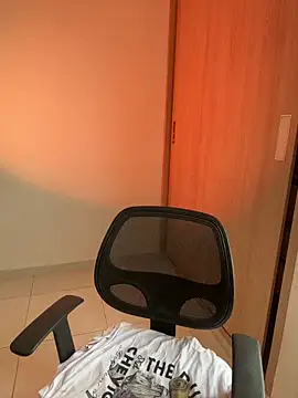 Snapshot of LauraCatalina chatting on November 26, 11:54 am LauraCatalina online show from November 26, 11:54 am