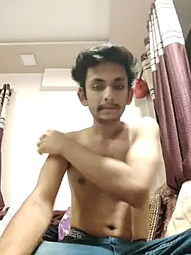 yung cplz online show from September 25, 1:06 pm