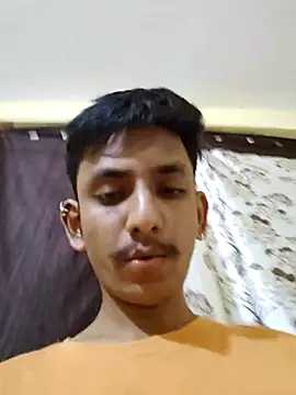 yung cplz online show from October 18, 1:24 pm