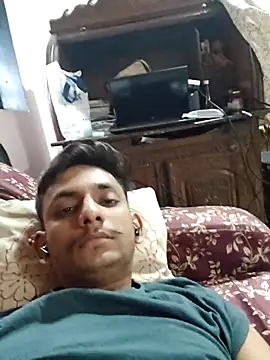 yung cplz online show from October 8, 11:01 am