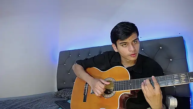 Snapshot of Charlie_Cock_ chatting on September 19, 5:00 am Charlie Cock online show from September 19, 5:00 am