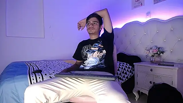 Snapshot of Charlie_Cock_ chatting on October 2, 4:16 am Charlie Cock online show from October 2, 4:16 am