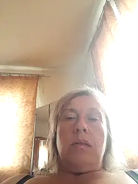 Snapshot of Catherine372311 chatting on September 9, 10:57 am Catherine372311 online show from September 9, 10:57 am