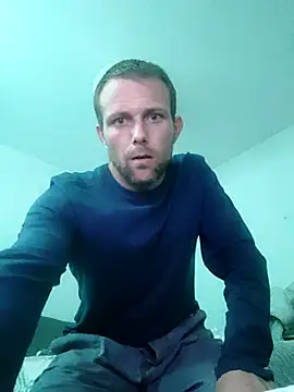 Snapshot of SexSavrem06 chatting on September 15, 9:15 pm SexSavrem06 online show from September 15, 9:15 pm