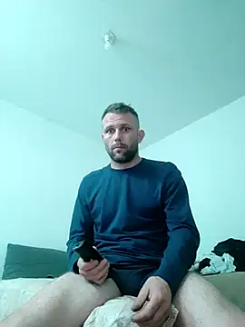 Snapshot of SexSavrem06 chatting on October 28, 1:28 am SexSavrem06 online show from October 28, 1:28 am