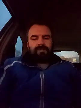 Snapshot of HairypapaK chatting on January 11, 4:47 pm HairypapaK online show from January 11, 4:47 pm