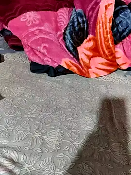 POOJACOUPLE online show from October 21, 8:03 am