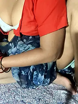 POOJACOUPLE online show from June 16, 9:26 pm