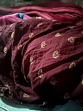 POOJACOUPLE online show from October 22, 8:14 am