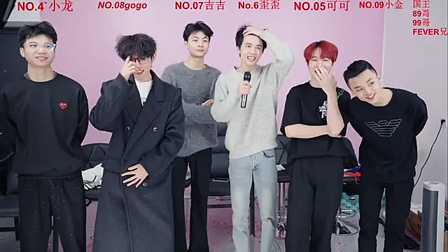 Snapshot of Beautifulboys-777 chatting on December 15, 11:16 am Beautifulboys-777 online show from December 15, 11:16 am