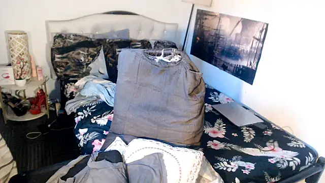 NinaDOM4CUM online show from April 13, 10:36 pm