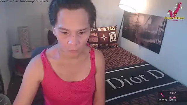 Snapshot of NinaDOM4CUM chatting on October 31, 11:11 pm NinaDOM4CUM online show from October 31, 11:11 pm