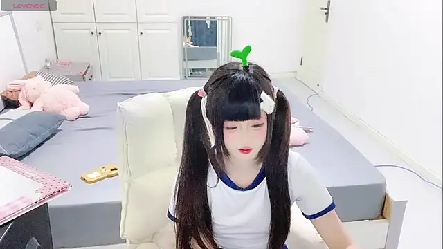 Snapshot of xinxin-966 chatting on September 18, 1:36 pm xinxin-966 online show from September 18, 1:36 pm