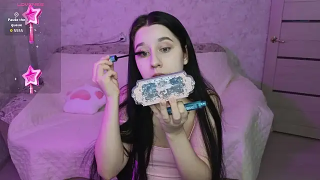 Eva Maller online show from March 11, 4:39 am