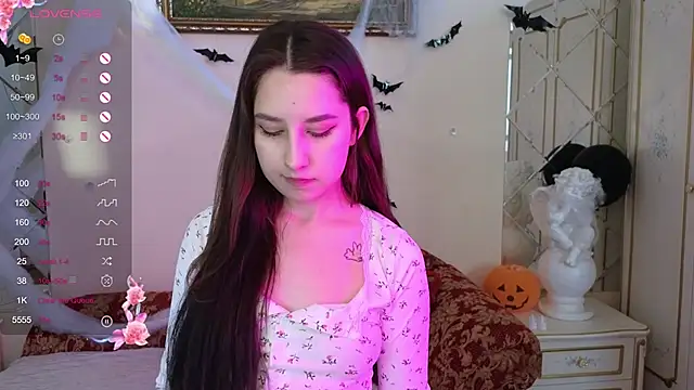 Eva Maller online show from November 3, 4:50 am