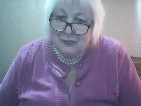 Alexia64231 online show from September 28, 4:41 am