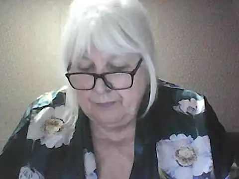 Alexia64231 online show from April 22, 3:08 pm