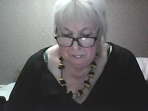 Alexia64231 online show from September 17, 7:05 pm