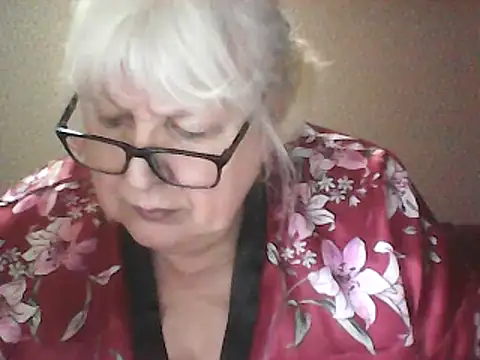 Alexia64231 online show from April 29, 3:00 am