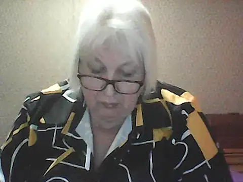 Alexia64231 online show from October 17, 3:36 pm