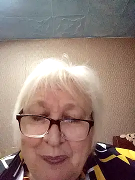 Snapshot of Alexia64231 chatting on November 16, 6:56 pm Alexia64231 online show from November 16, 6:56 pm