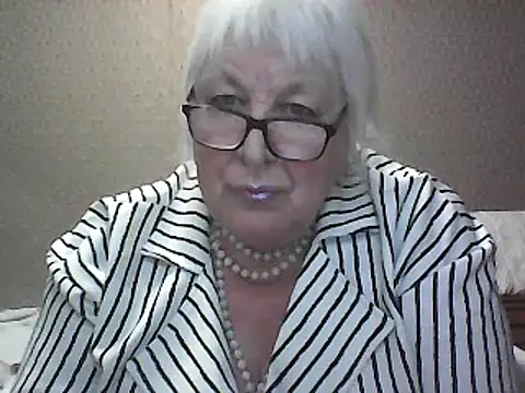 Alexia64231 online show from September 16, 5:58 pm