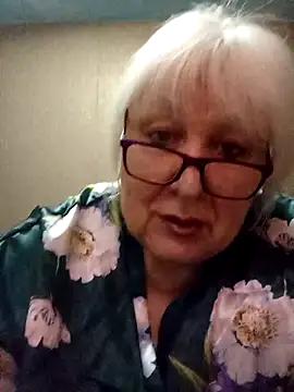 Snapshot of Alexia64231 chatting on December 2, 4:25 am Alexia64231 online show from December 2, 4:25 am