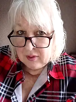 Alexia64231 online show from February 5, 1:18 pm