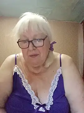 Snapshot of Alexia64231 chatting on July 1, 3:45 pm Alexia64231 online show from July 1, 3:45 pm