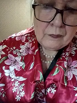 Snapshot of Alexia64231 chatting on November 5, 3:20 am Alexia64231 online show from November 5, 3:20 am