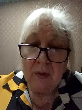 Snapshot of Alexia64231 chatting on December 1, 4:08 pm Alexia64231 online show from December 1, 4:08 pm