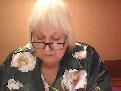 Alexia64231 online show from October 13, 1:18 am