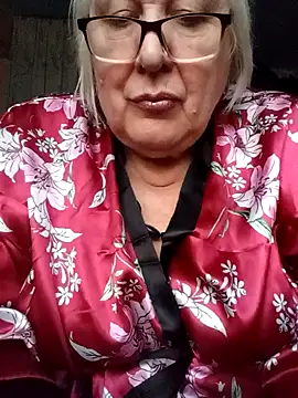 Snapshot of Alexia64231 chatting on November 15, 1:37 pm Alexia64231 online show from November 15, 1:37 pm